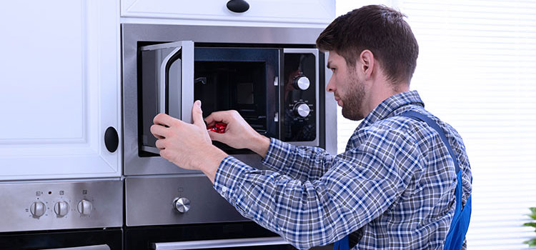 Avantgarde Residential Microwave Repair in Gravenhurst